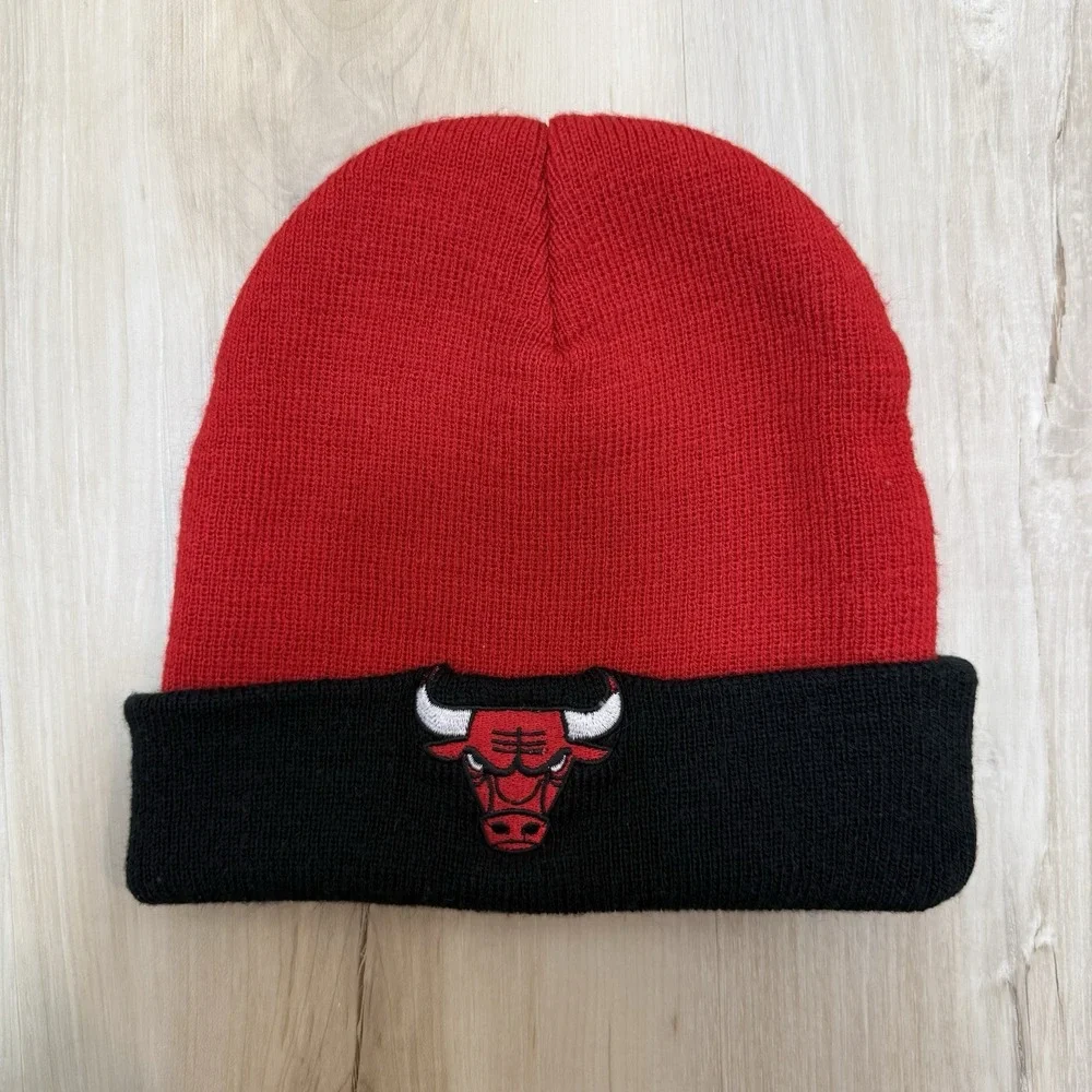 Chicago Bulls Budweiser NBA Black Knit Beanie Hat Unisex Adult Size Small